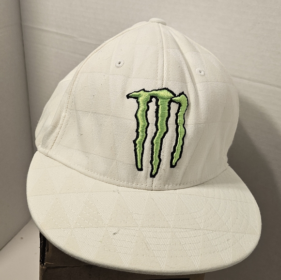 Monster Energy Flexfit Small -meduim White With Green Logo Hat #278 - Picture 1 of 6